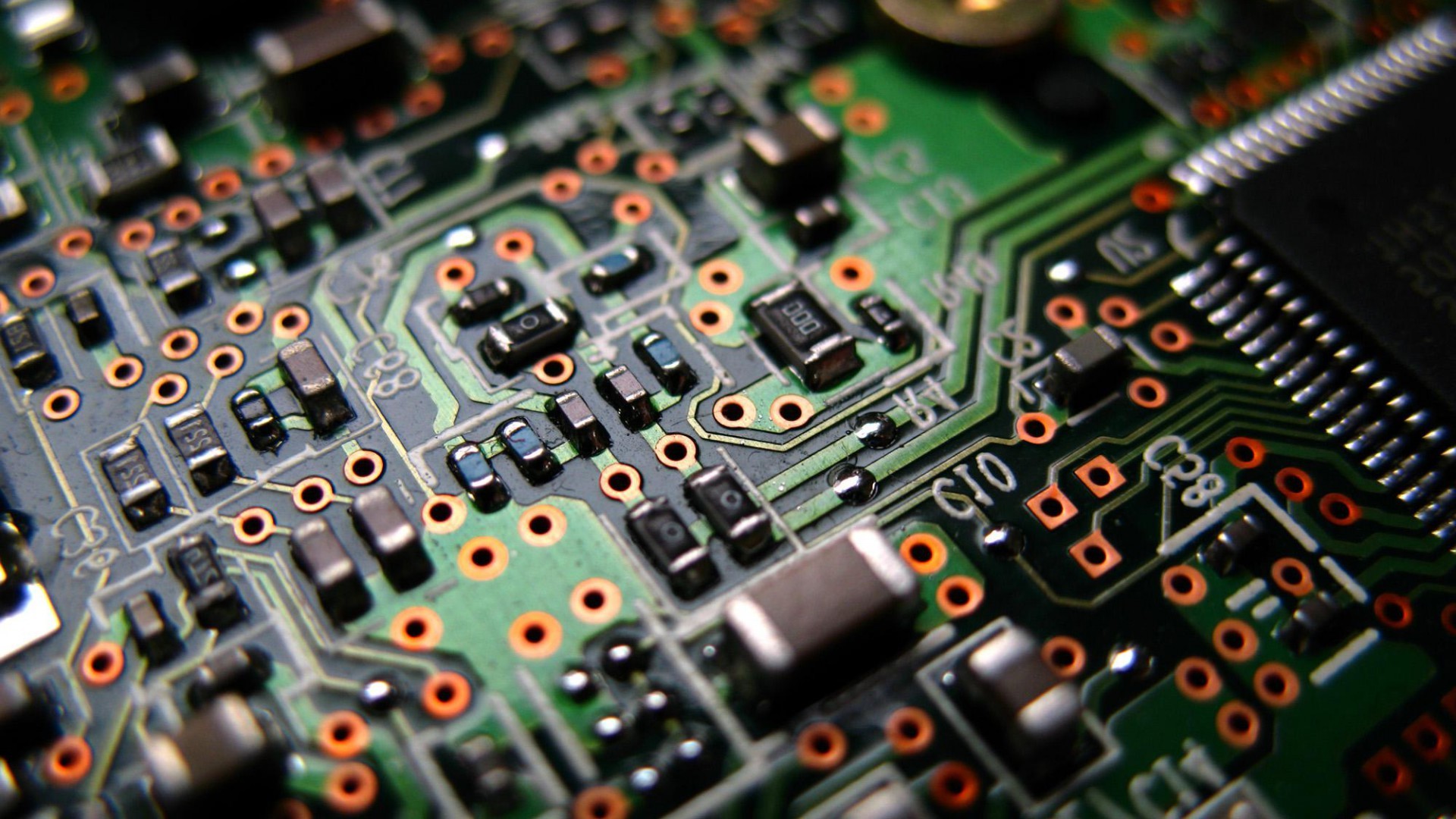 PCB市場(chǎng)增長(zhǎng)迅猛，行業(yè)穩(wěn)健發(fā)展